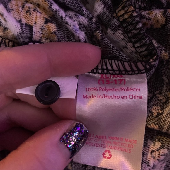 No Boundaries black/multi colored blouse. Size XL (15-17) - Picture 8 of 9